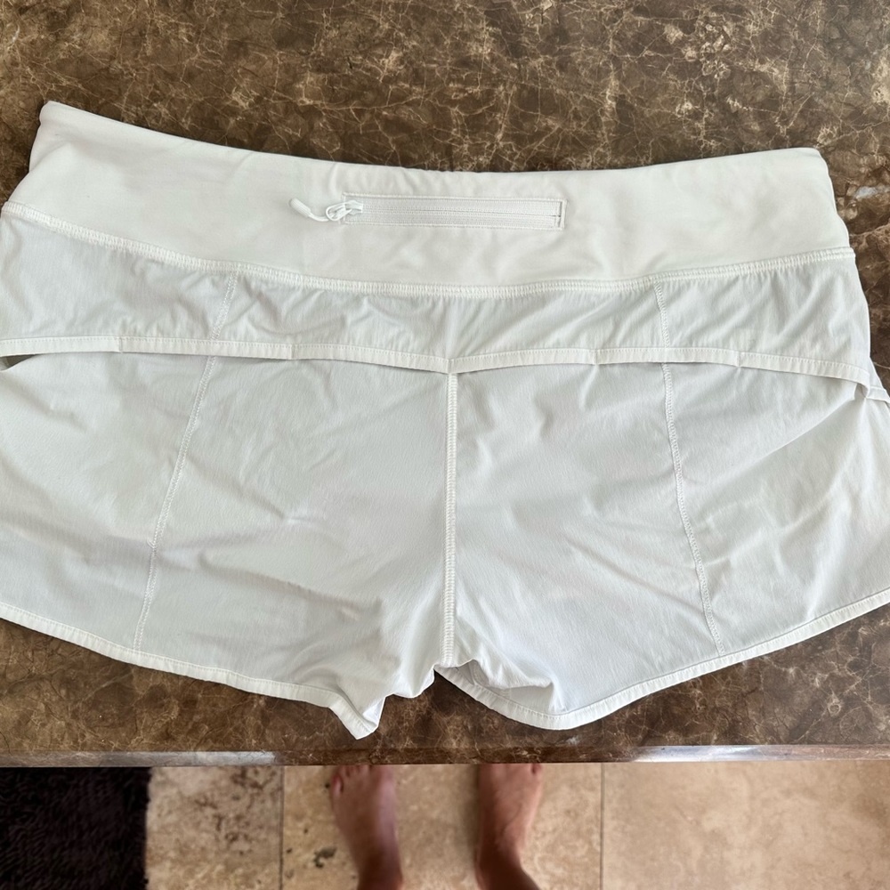 Lululemon Run Speed Short 2.5 - image 2